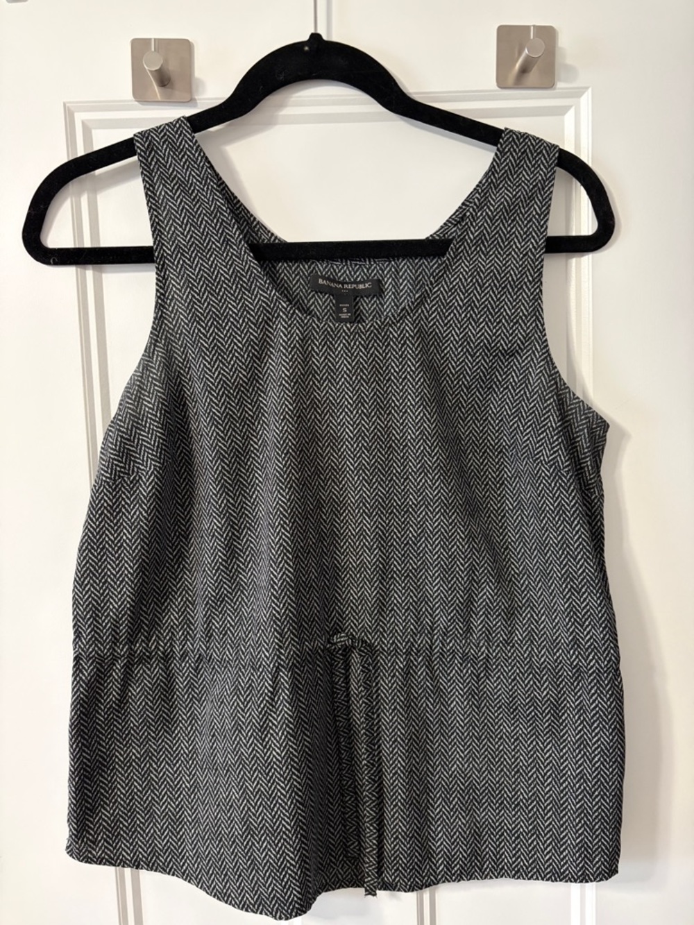Banana Republic Black/Navy & White herringbone Tank Top